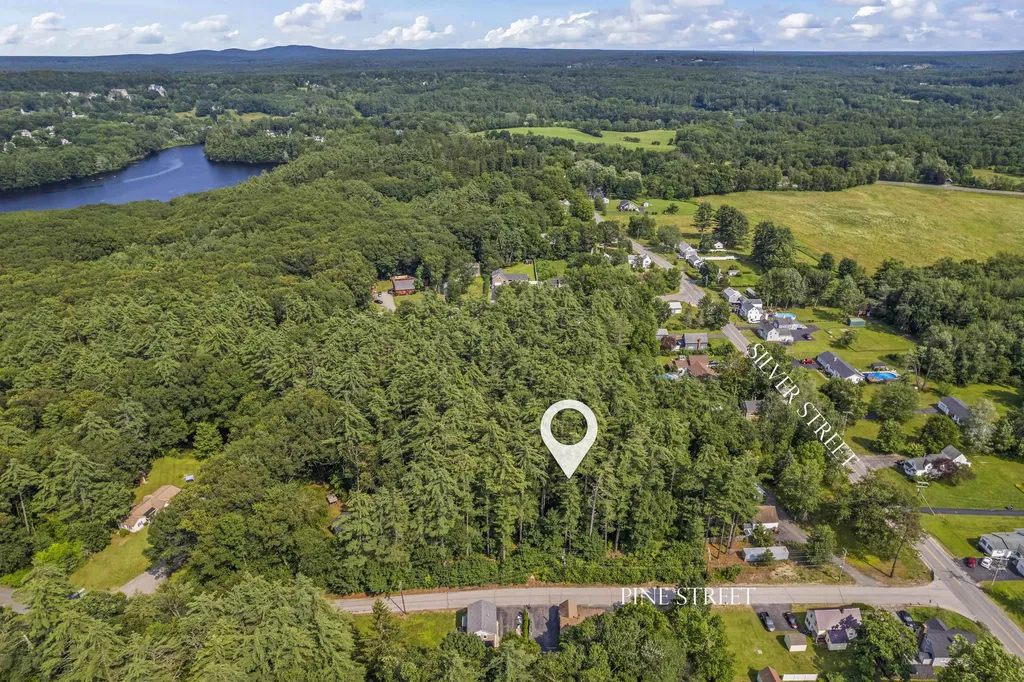 Pine Street Rollinsford NH 03869