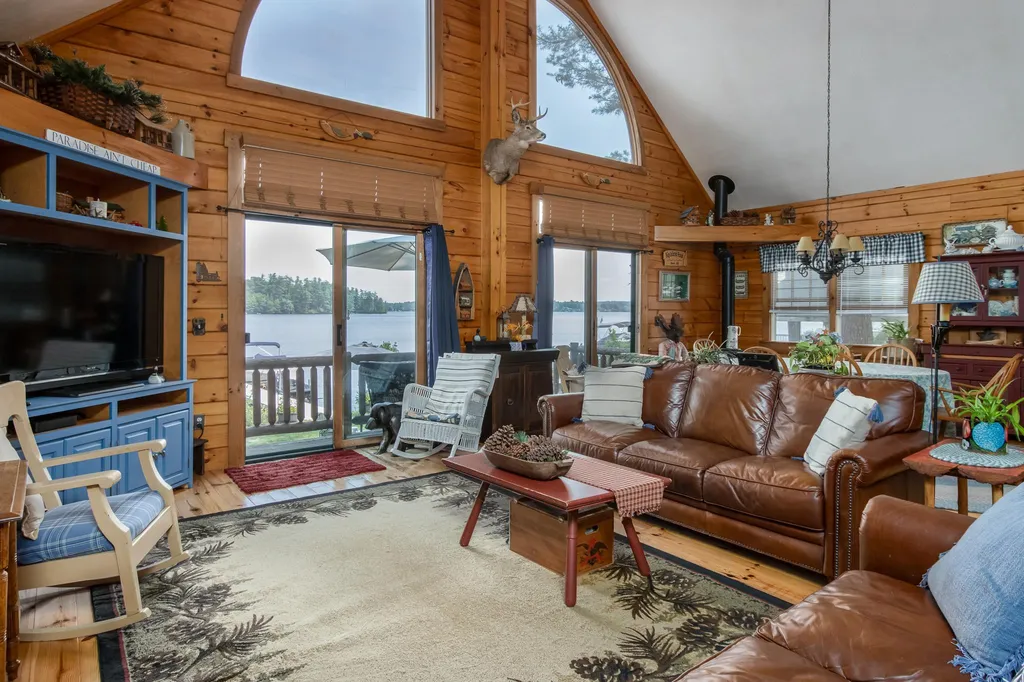 16 Germantown Road Derry NH 03038