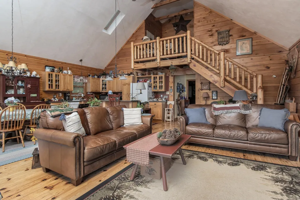 16 Germantown Road Derry NH 03038