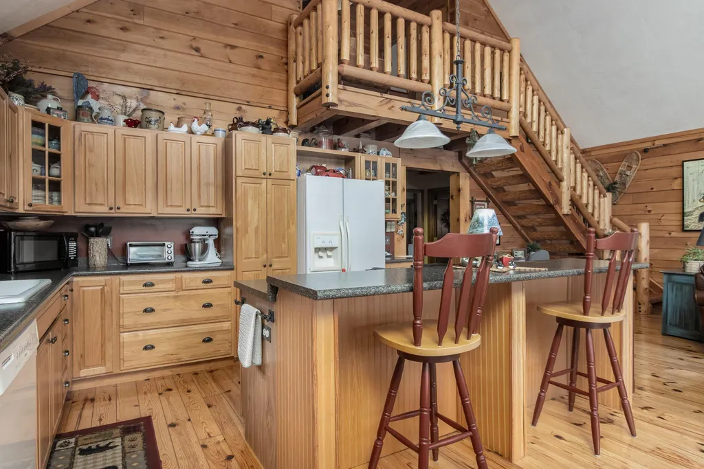 16 Germantown Road Derry NH 03038