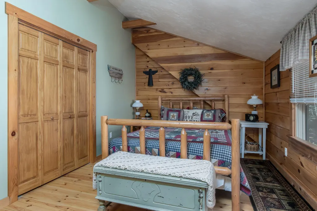 16 Germantown Road Derry NH 03038