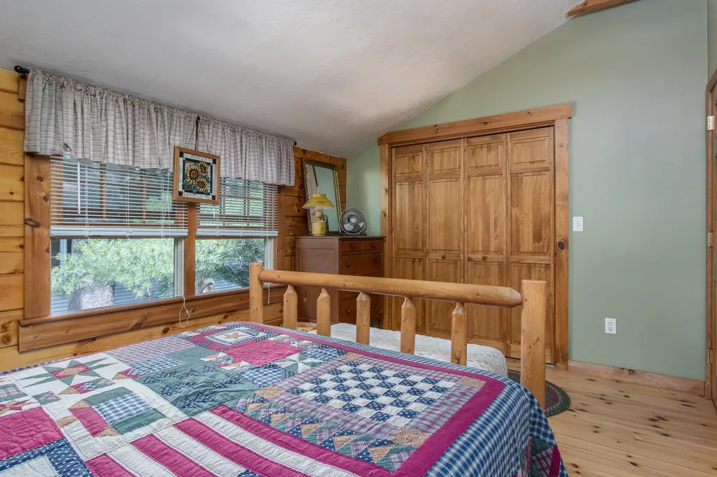 16 Germantown Road Derry NH 03038