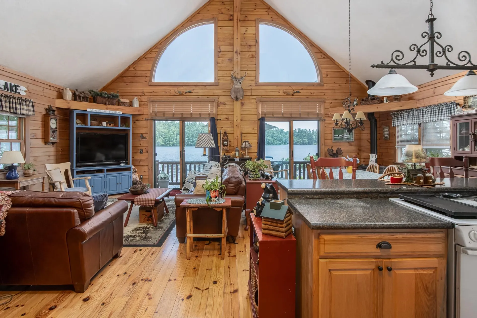 16 Germantown Road Derry NH 03038