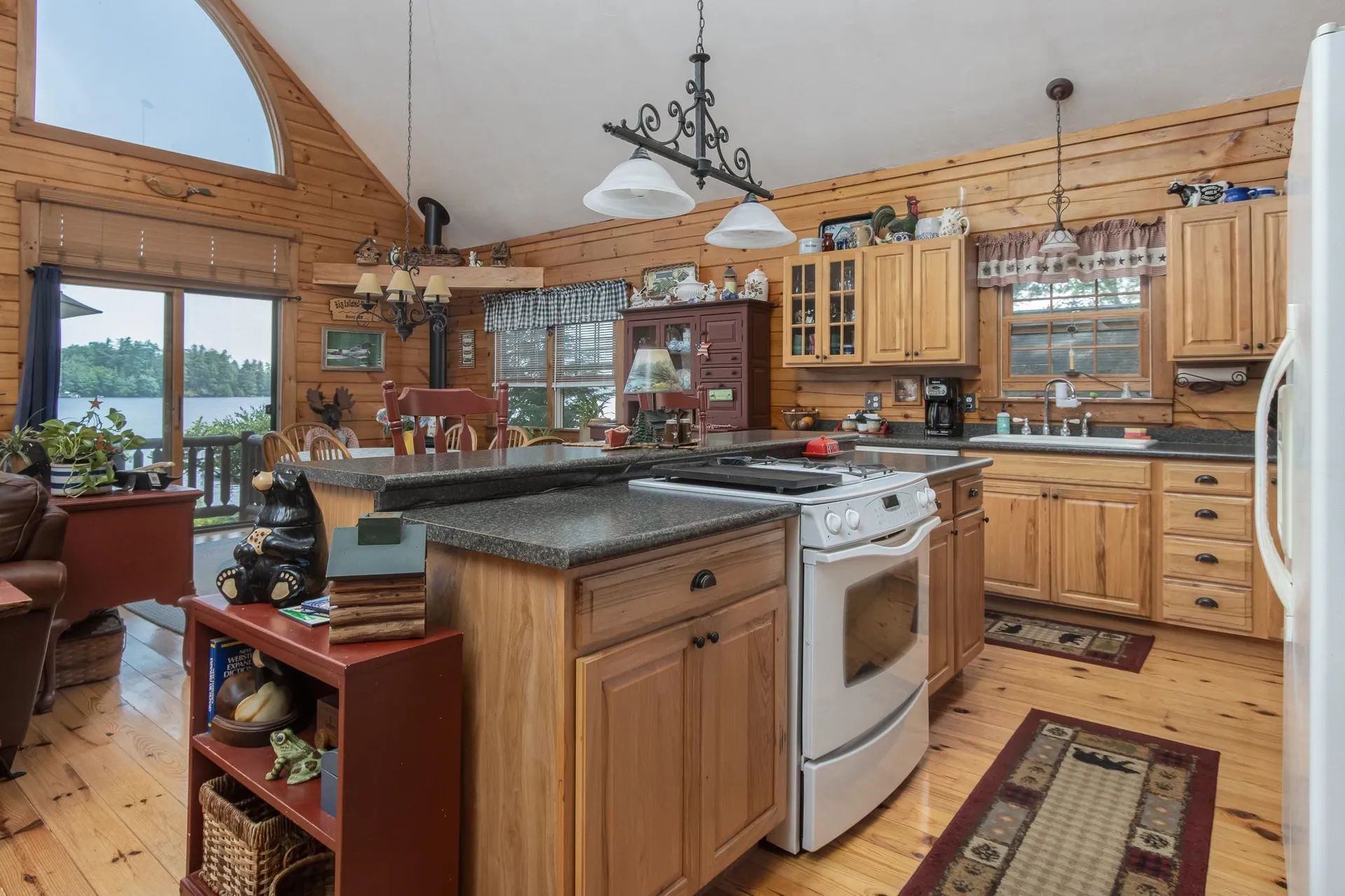 16 Germantown Road Derry NH 03038