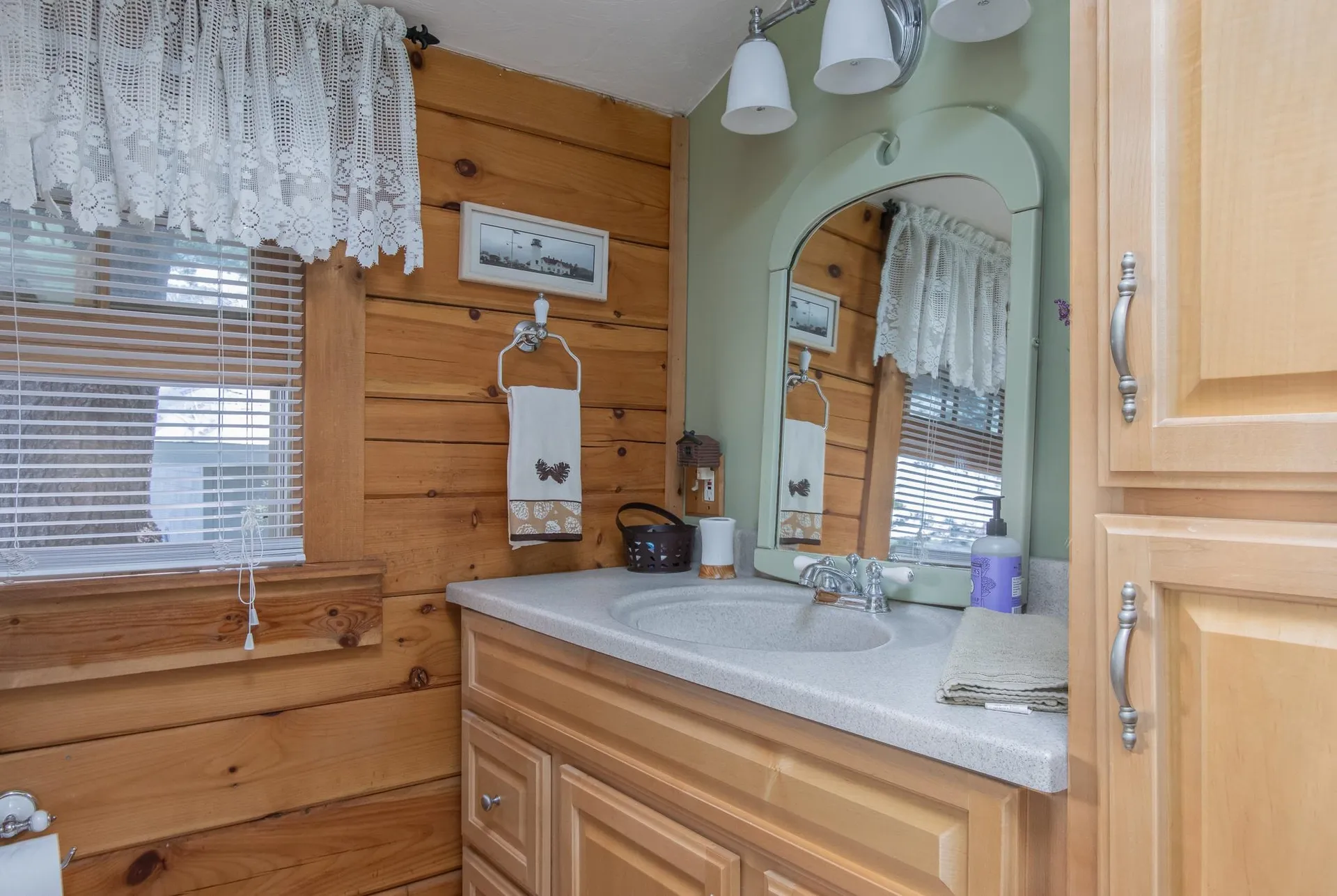 16 Germantown Road Derry NH 03038