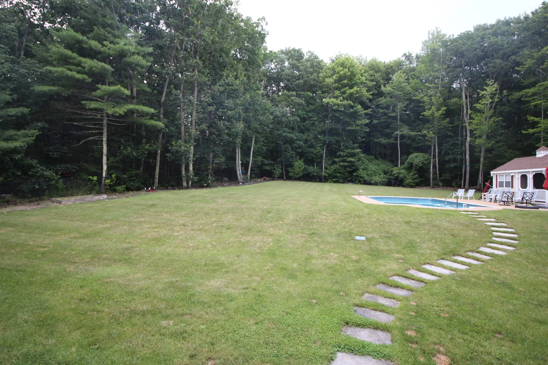 12 Kodiak Road Brookline NH 03033