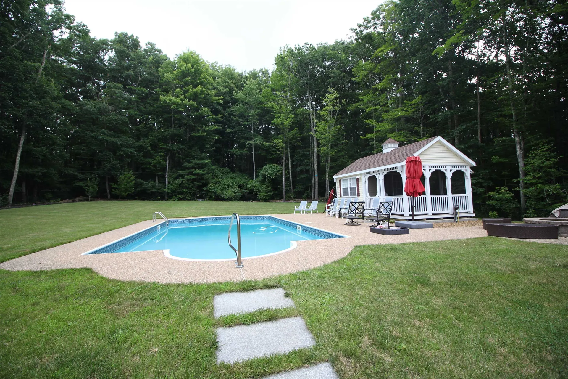 12 Kodiak Road Brookline NH 03033