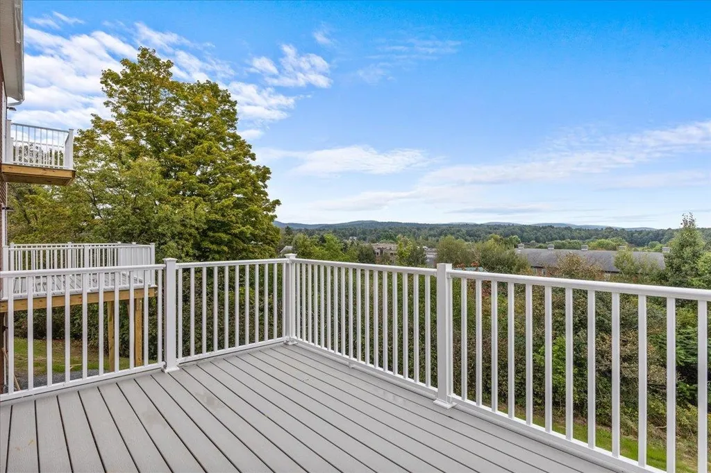 81 Bluevale Street Fairfax VT 05454
