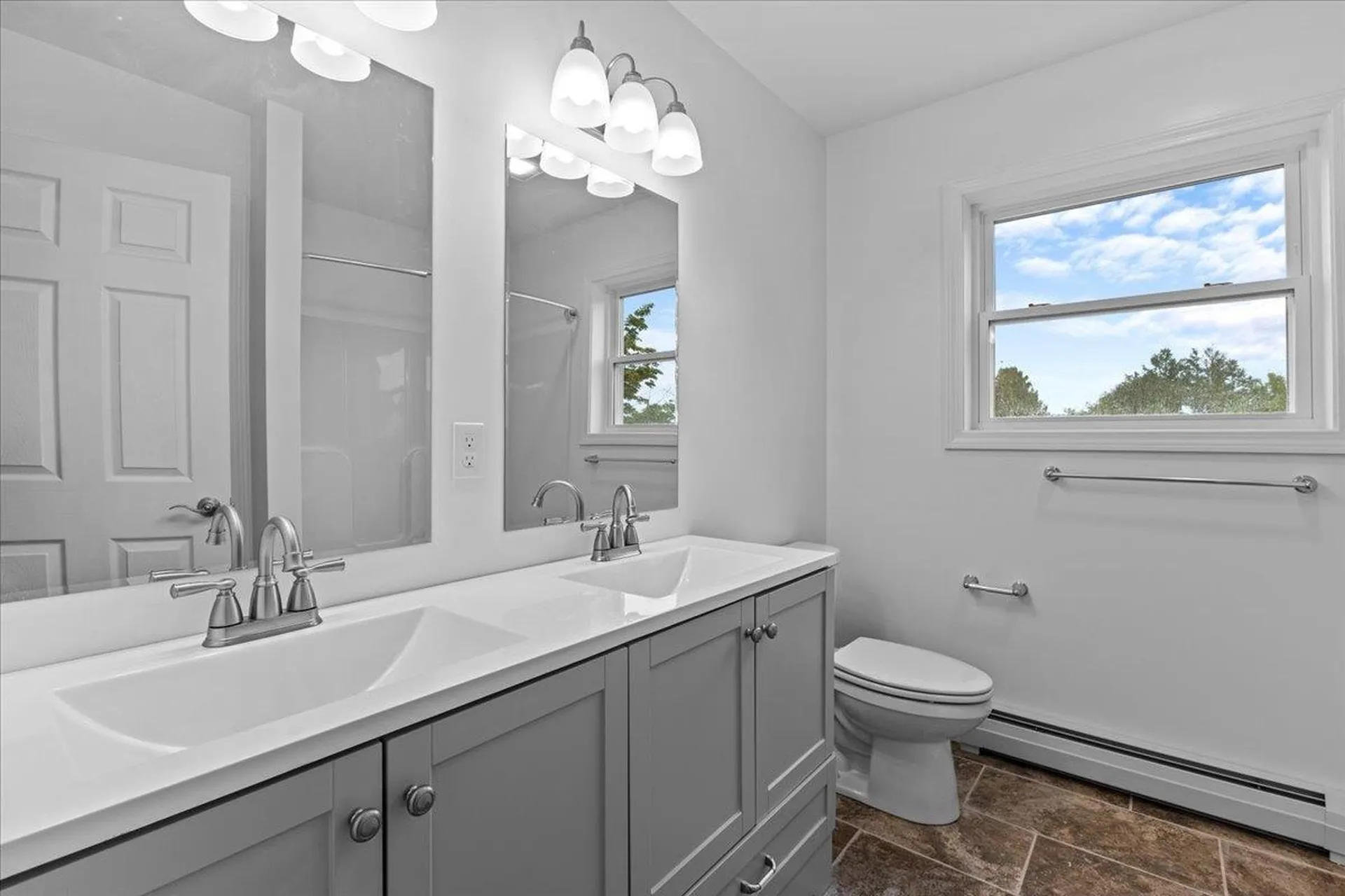 81 Bluevale Street Fairfax VT 05454