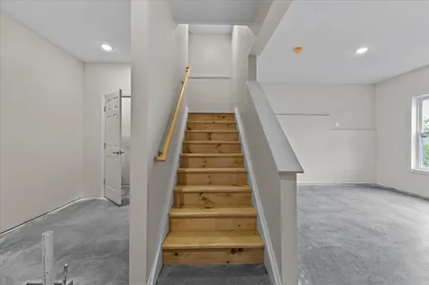 81 Bluevale Street Fairfax VT 05454