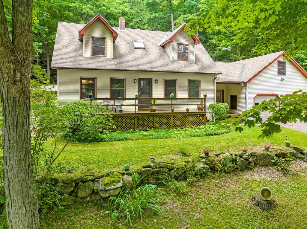 16 Mccormick Place Milton VT 05468