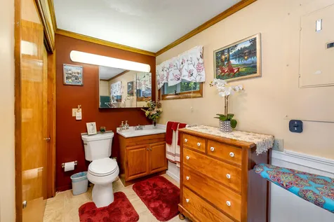 12 Lantana Lane Alton NH 03810