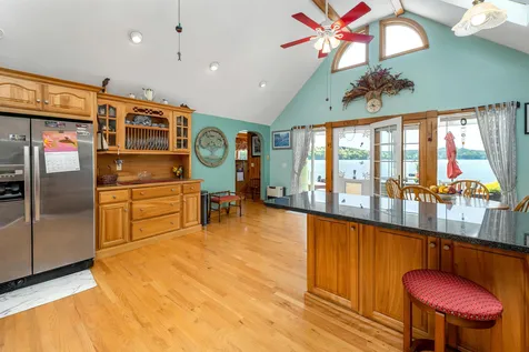 12 Lantana Lane Alton NH 03810