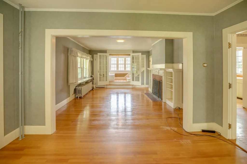8 Garland Street Plymouth NH 03264