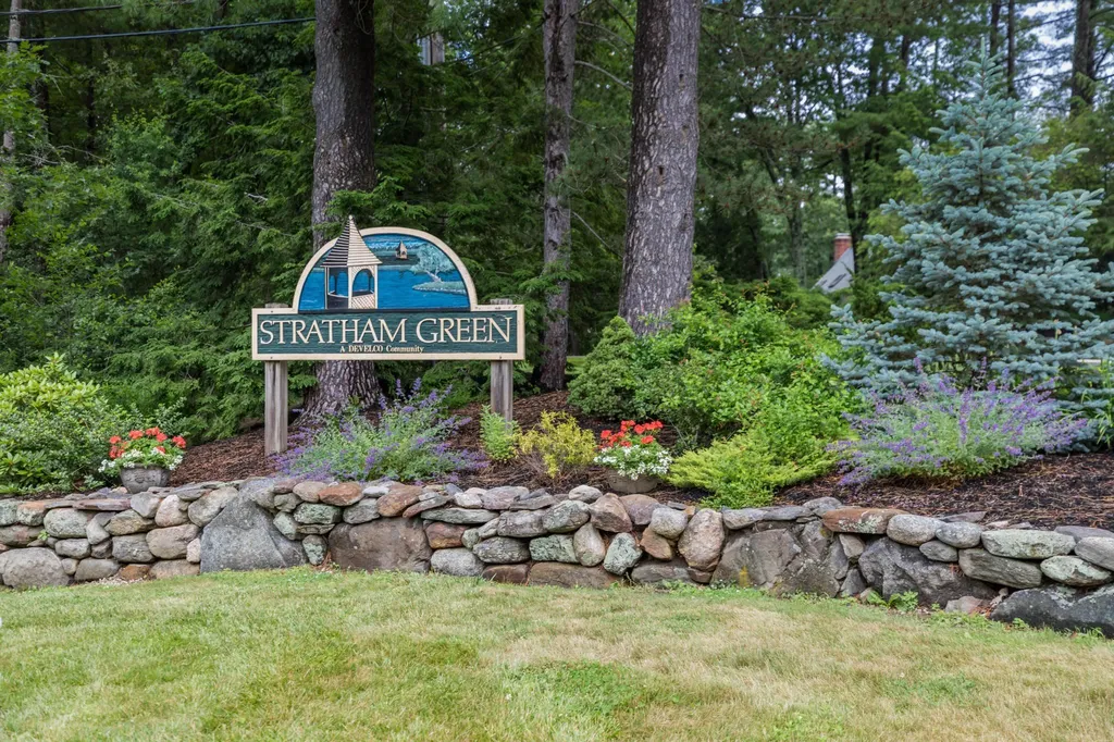 12 Stratham Green Road Stratham NH 03885