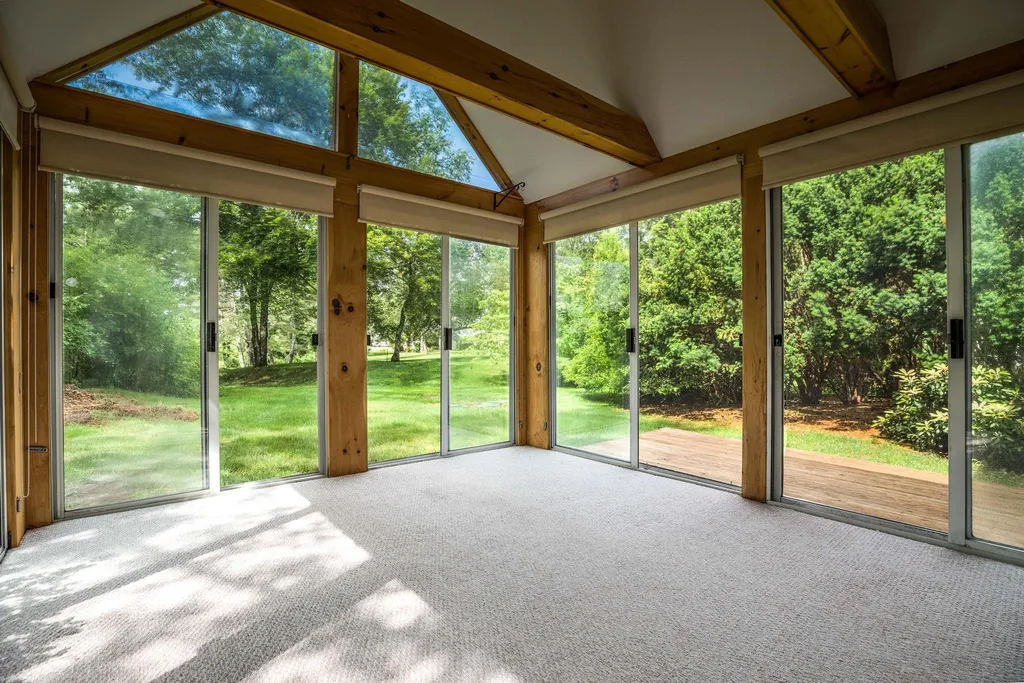 12 Stratham Green Road Stratham NH 03885