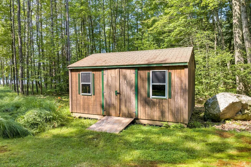 87 Sargents Pond Road Wolfeboro NH 03894