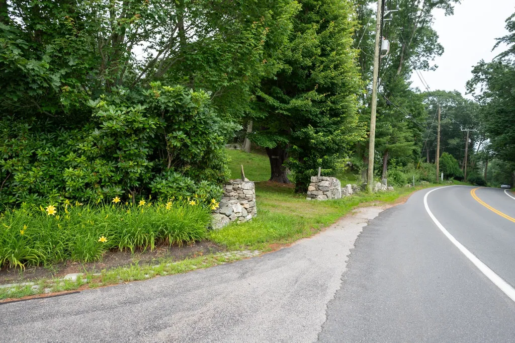 120 Pioneer Road Rye NH 03870