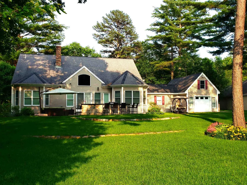 31 Fairway Drive Hales Location NH 03860