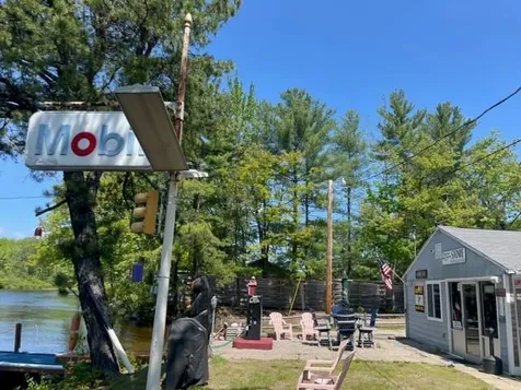 85 Pequawket Trail Ossipee NH 03814