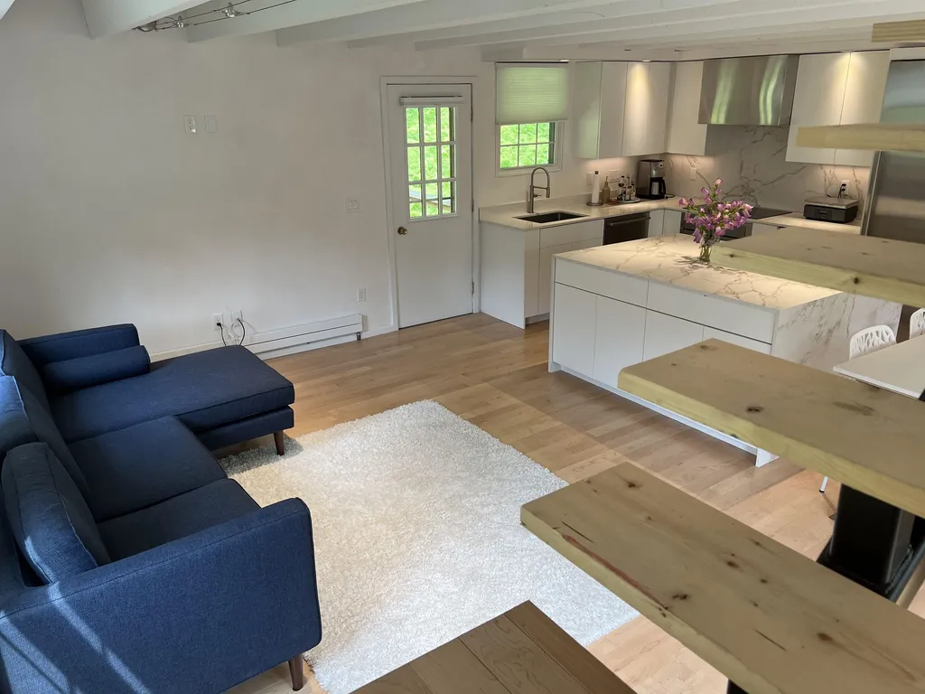 574 Willard Road Hartford VT 05059