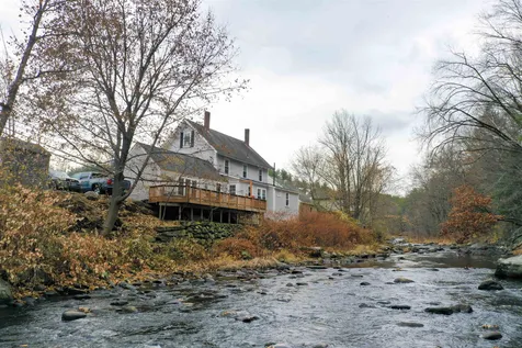 7 Island Street Wilton NH 03086