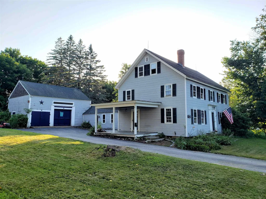 11 French Circle Pittsfield NH 03263