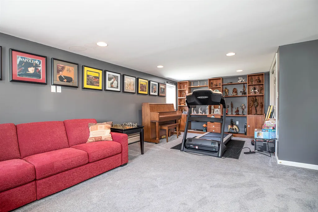 354 Durham Road Madbury NH 03823