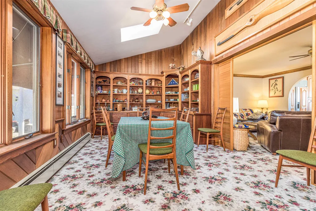 354 Durham Road Madbury NH 03823