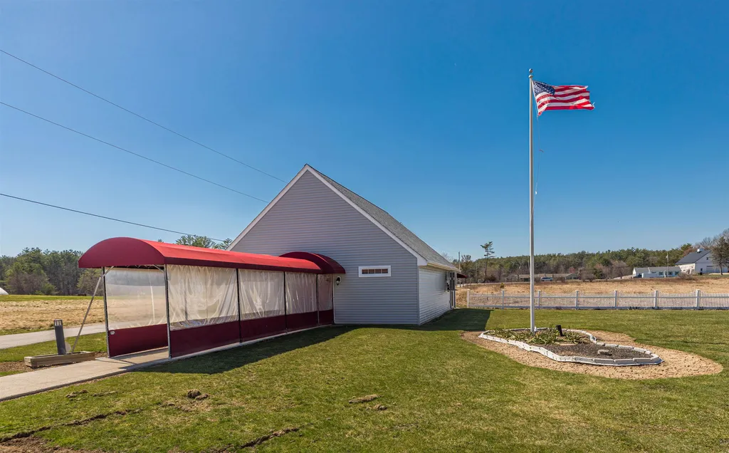 354 Durham Road Madbury NH 03823