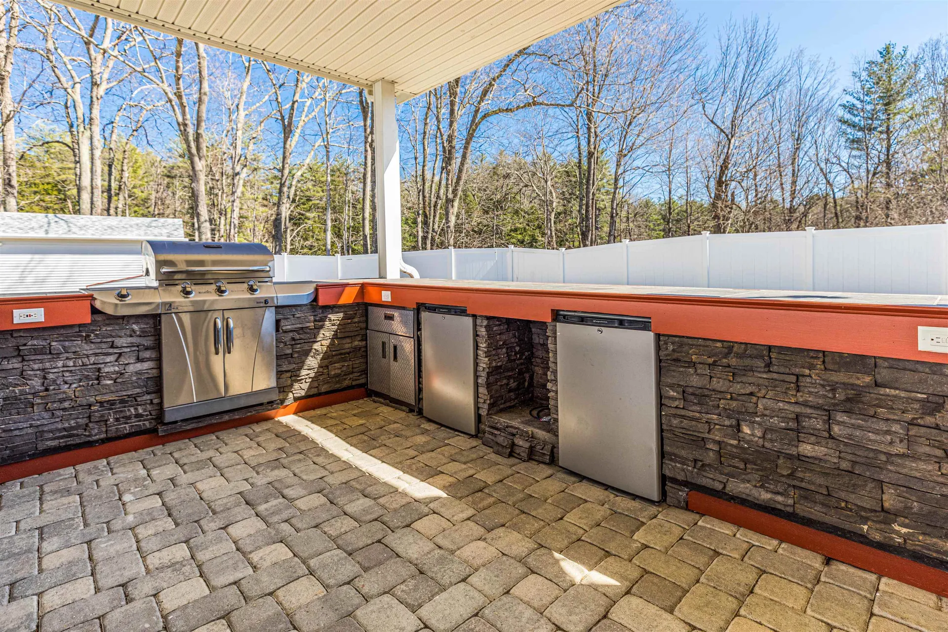 354 Durham Road Madbury NH 03823