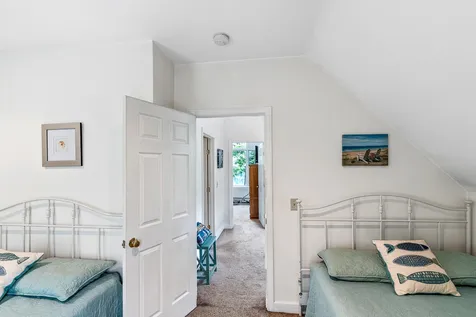 109 Toms Pond Lane Warner NH 03278