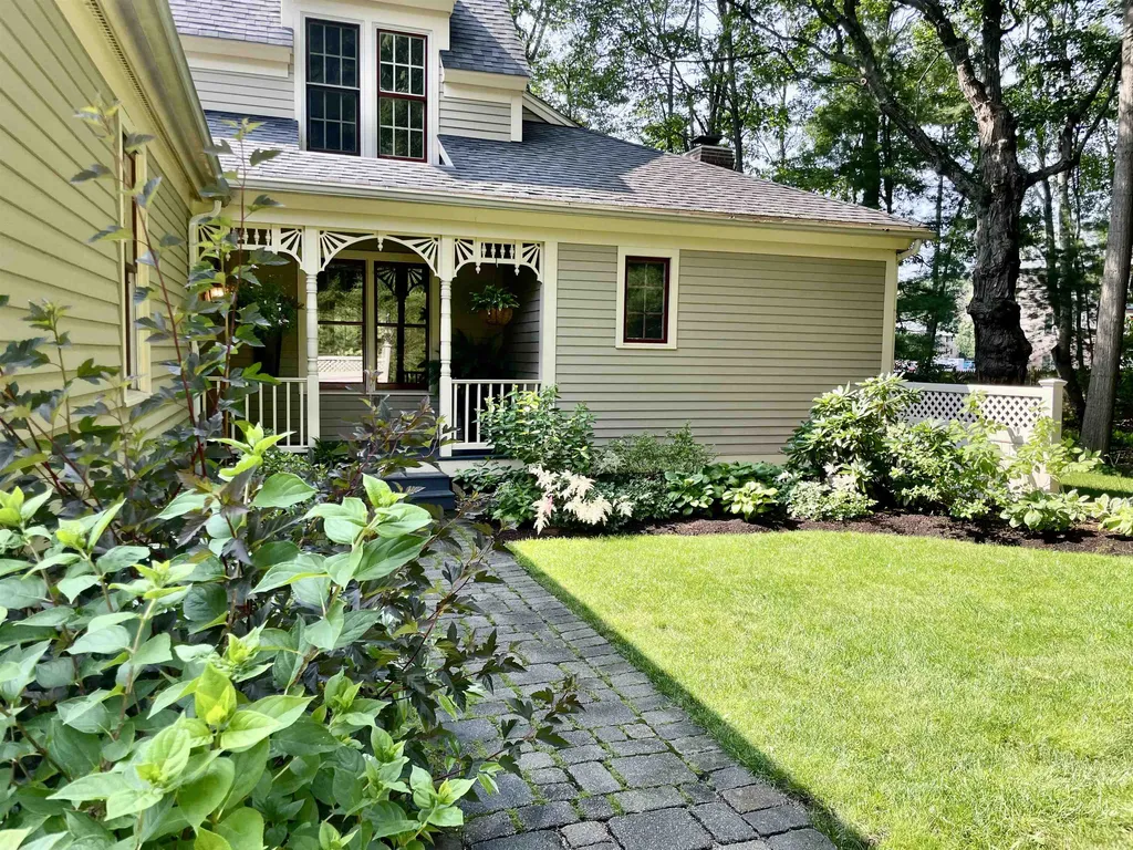 579 Sagamore Avenue Portsmouth NH 03801