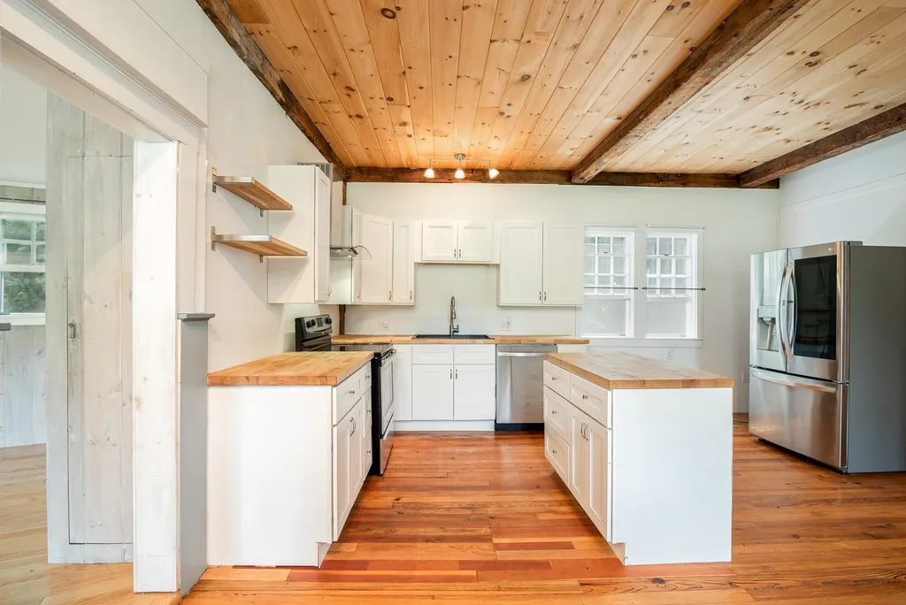 193 New Durham Road Alton NH 03809