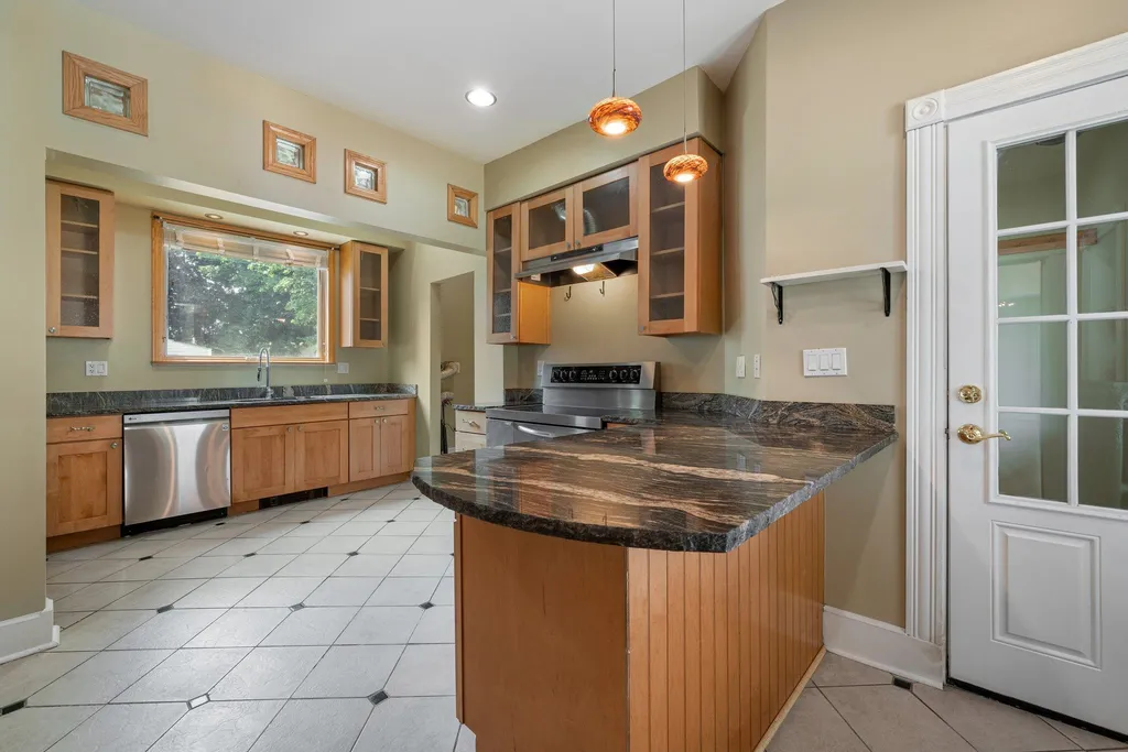11 Maple Street Pembroke NH 03275
