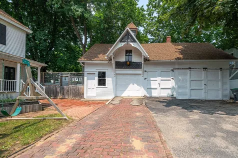11 Maple Street Pembroke NH 03275