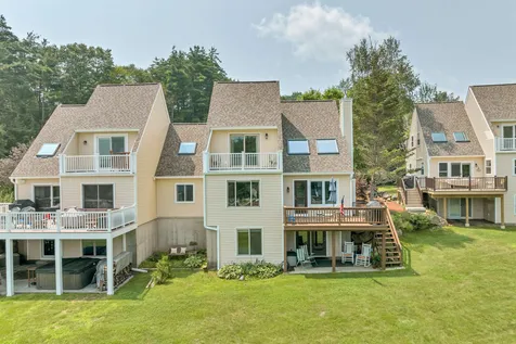 38 Starboard Way Laconia NH 03246