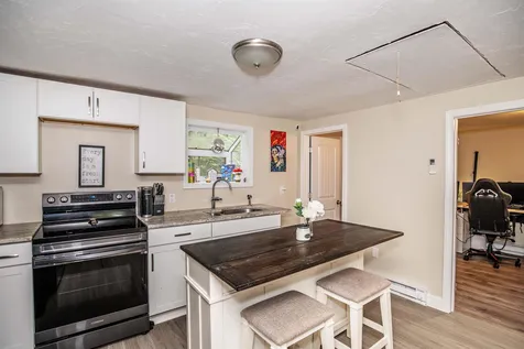 37 Spring Street Hillsborough NH 03244