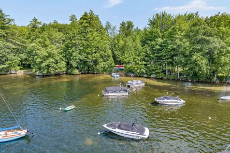 19 Magnolia Lane Laconia NH 03246