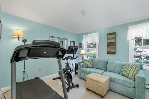 19 Magnolia Lane Laconia NH 03246