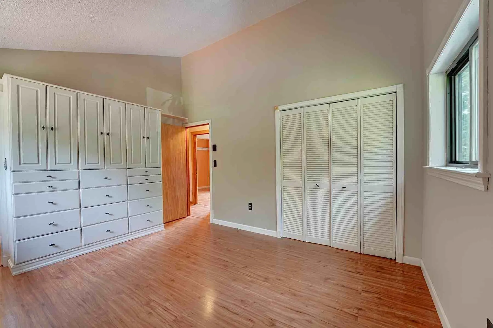 32 Gaita Drive Derry NH 03038