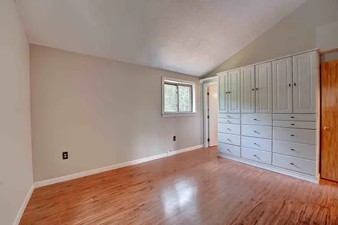 32 Gaita Drive Derry NH 03038