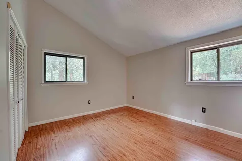 32 Gaita Drive Derry NH 03038