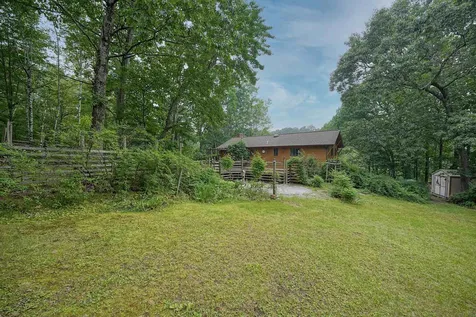 32 Gaita Drive Derry NH 03038