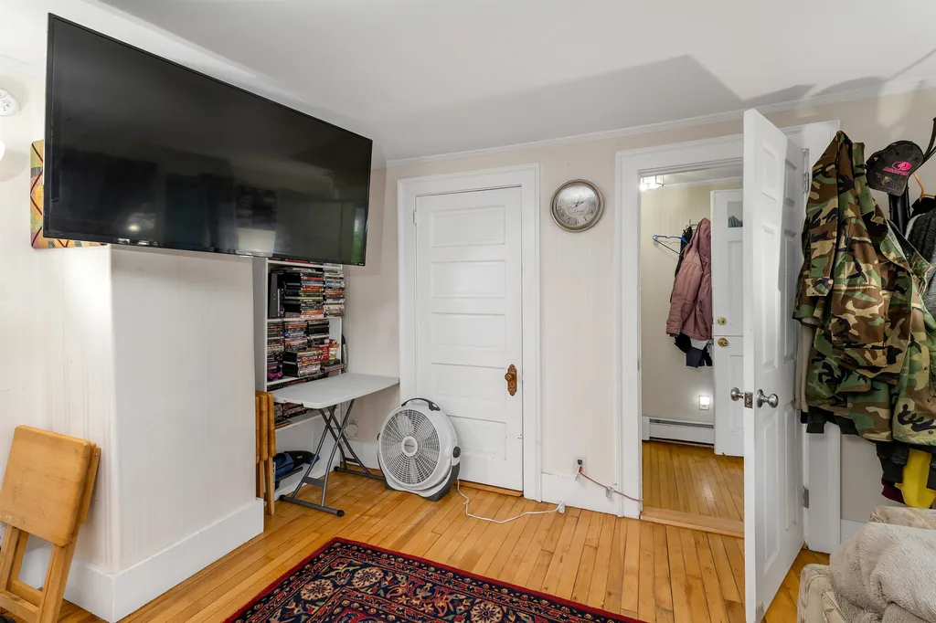 87 Belknap Street Laconia NH 03246