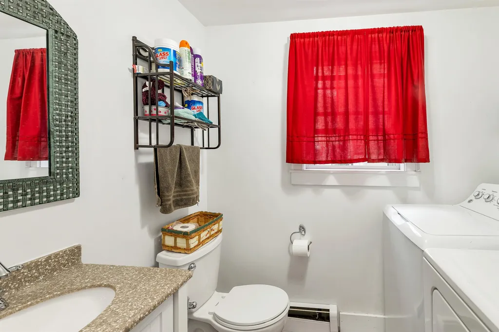 87 Belknap Street Laconia NH 03246