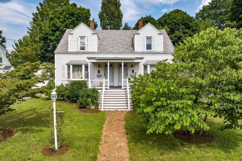 87 Belknap Street Laconia NH 03246