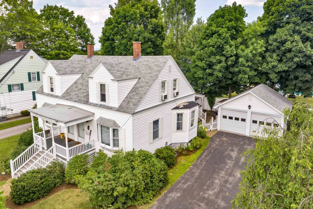 87 Belknap Street Laconia NH 03246