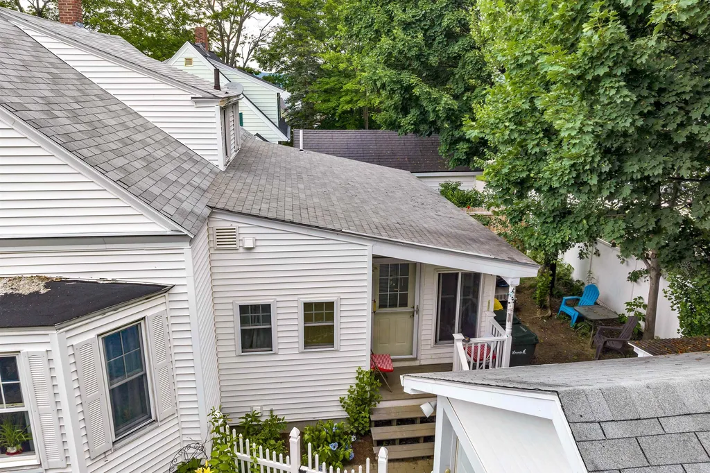 87 Belknap Street Laconia NH 03246