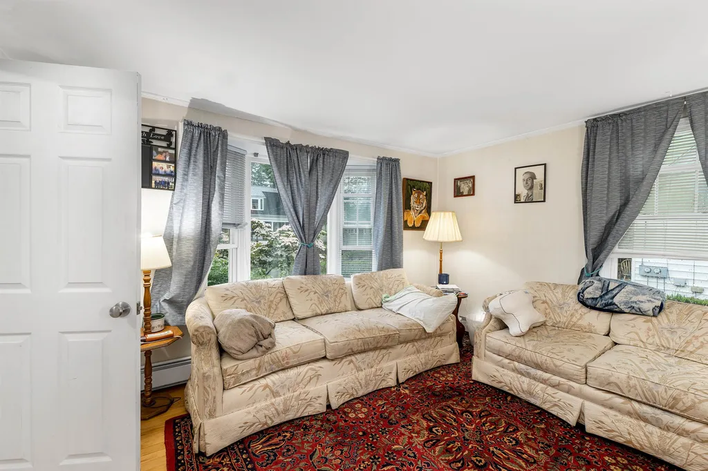 87 Belknap Street Laconia NH 03246